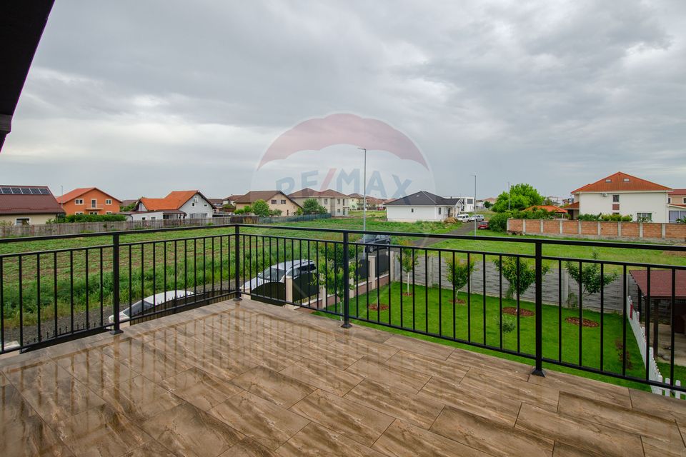 5 room House / Villa for sale