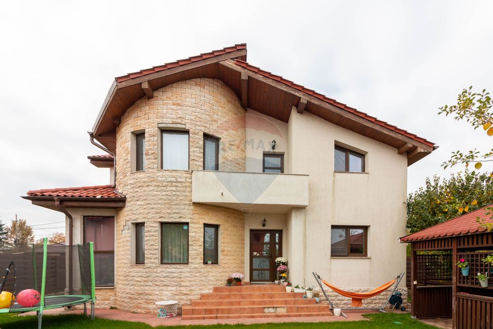 Villa with 5 rooms for sale in Buftea area