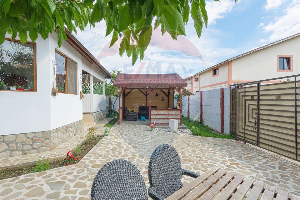 Casă de vânzare  |  3 camere  |  Pantelimon
