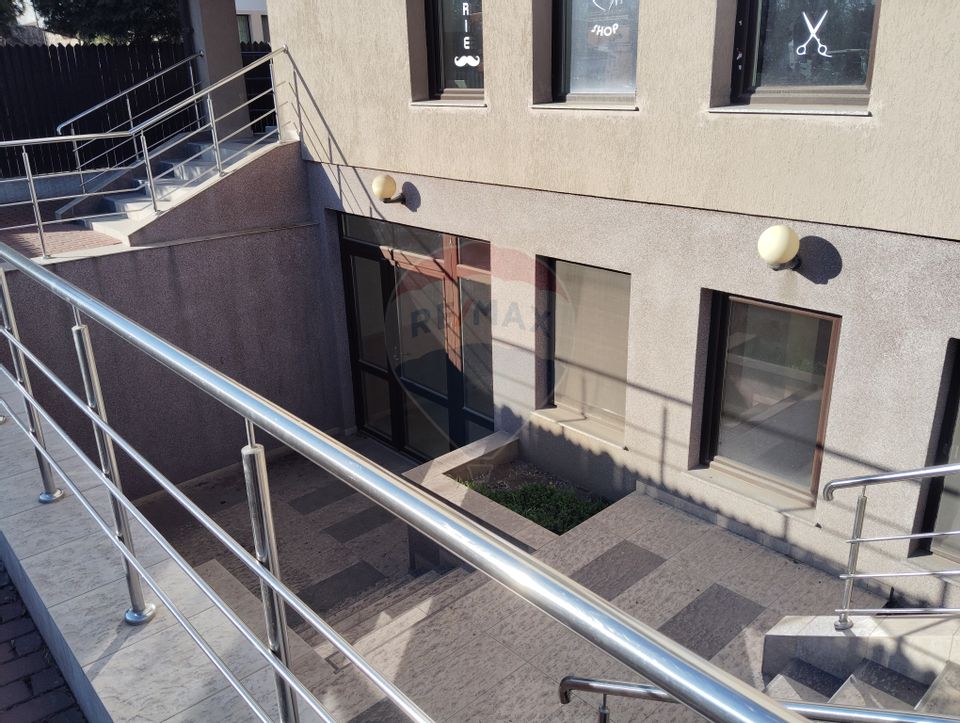 130sq.m Commercial Space for rent, Valea Adanca area