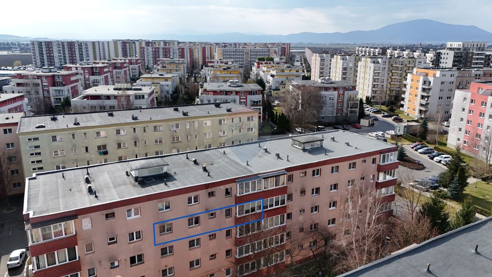 Apartament 3 camere, 2 băi, 2 parcări de vânzare zona Avantgarden 2