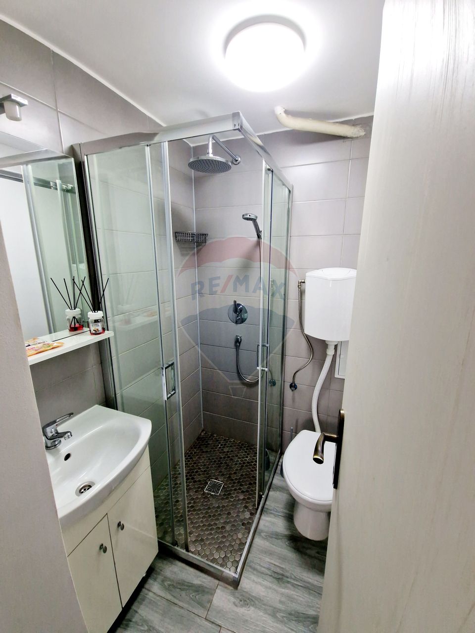 Apartament cu 1 camere de vânzare în zona 1 Mai