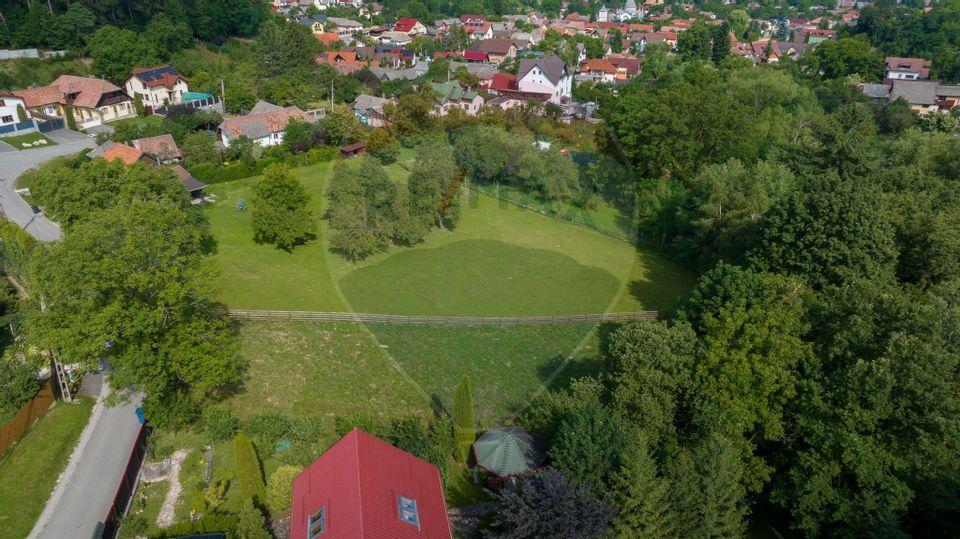 Land 1,566sqm Sacele / Strada 7 Izvoare