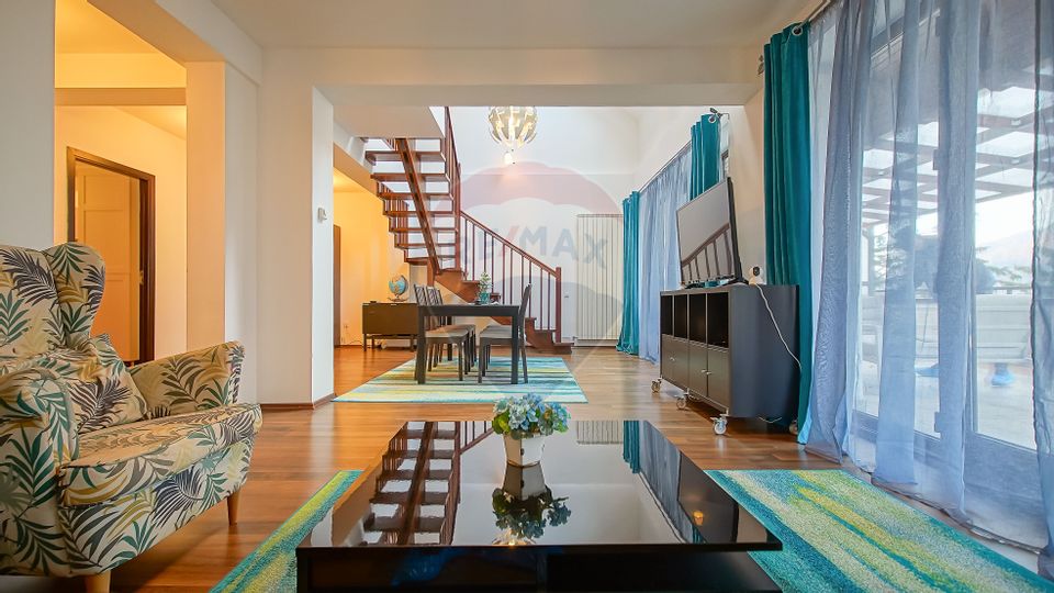 Apartament Premium cu Terasă Panoramică către Munții Bucegi!