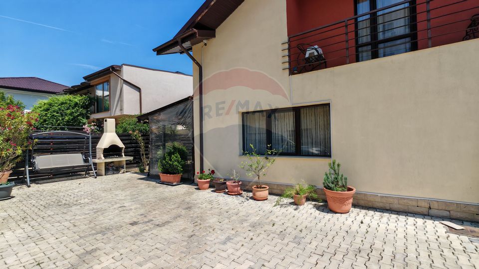 Casă / Vilă cu 5 camere de vânzare în zona Pipera