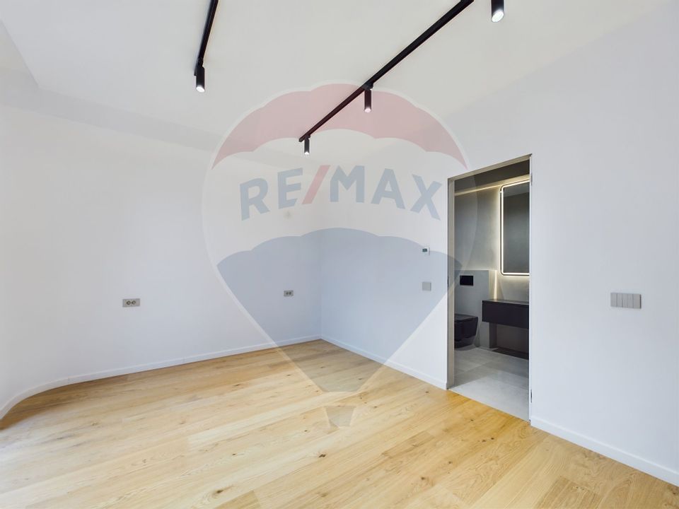 5 room House / Villa for sale