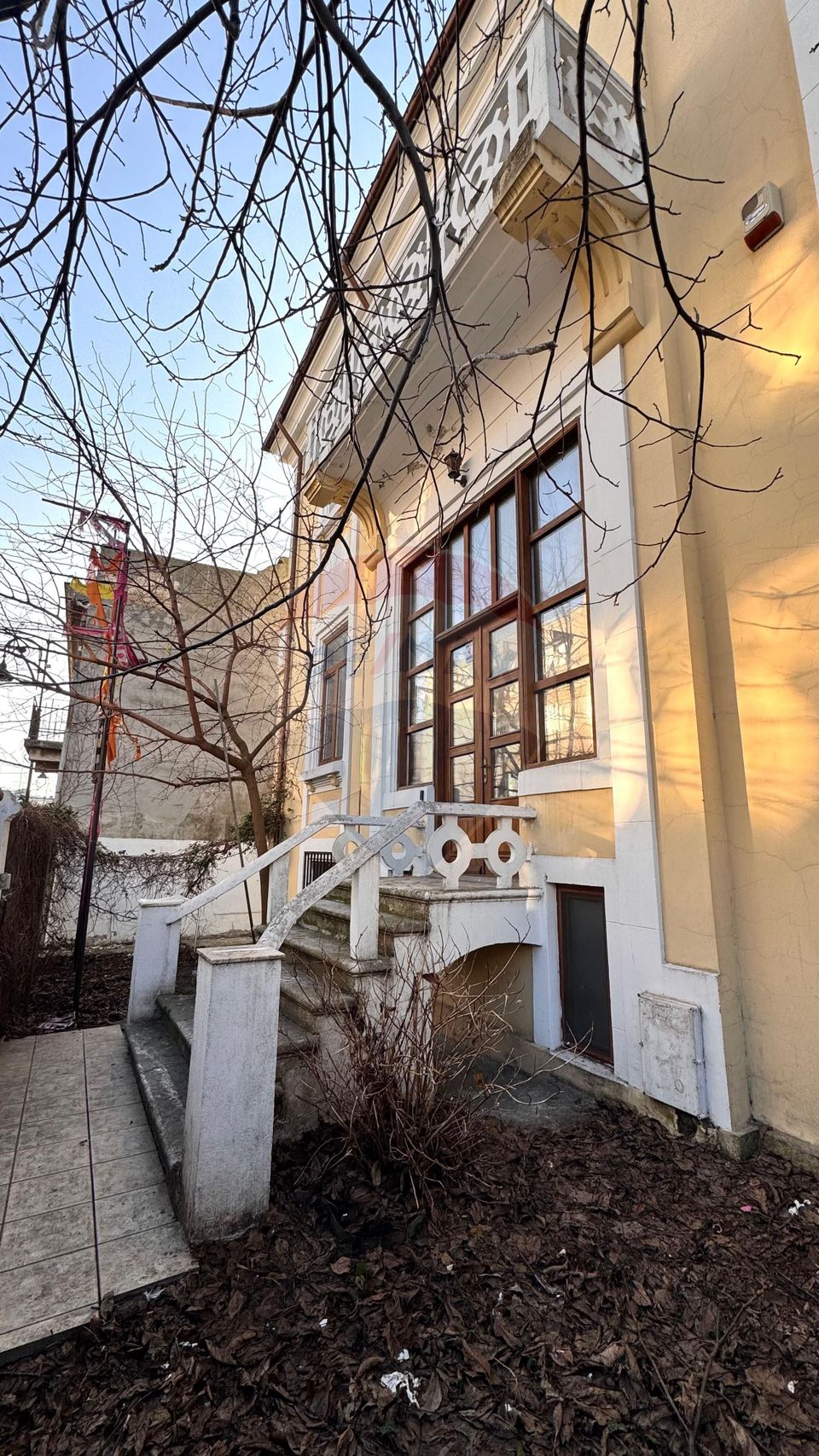 Vila de vanzare in zona peninsulara Constanta