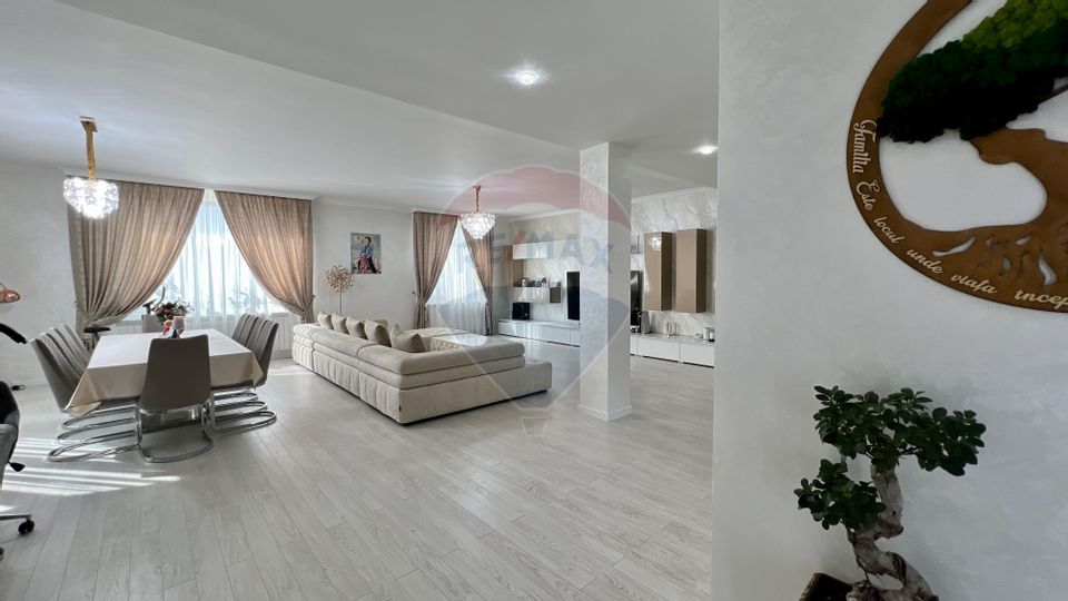 4 room House / Villa for sale