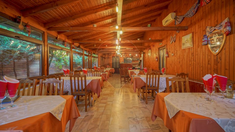 RESTAURANT CU 3 SALI SI TERASA DE INCHIRIAT IN CENTRUL BRASOVULUI!