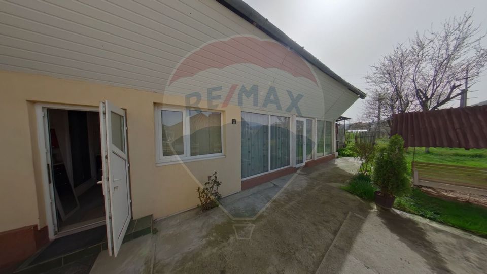 4 room House / Villa for sale, Sud area