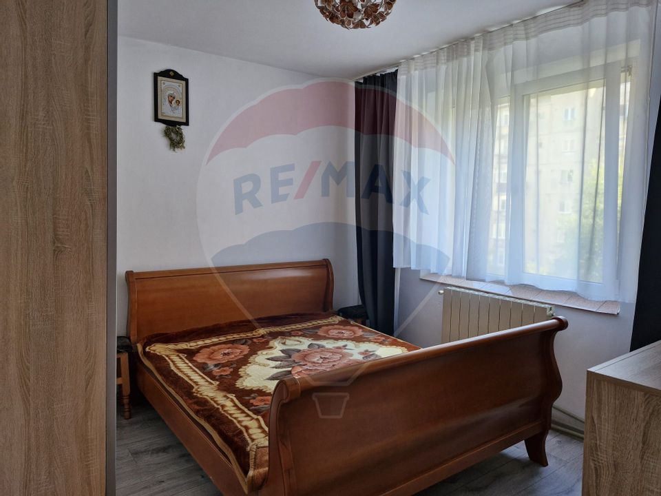 3 room Apartment for rent, Teiul Doamnei area