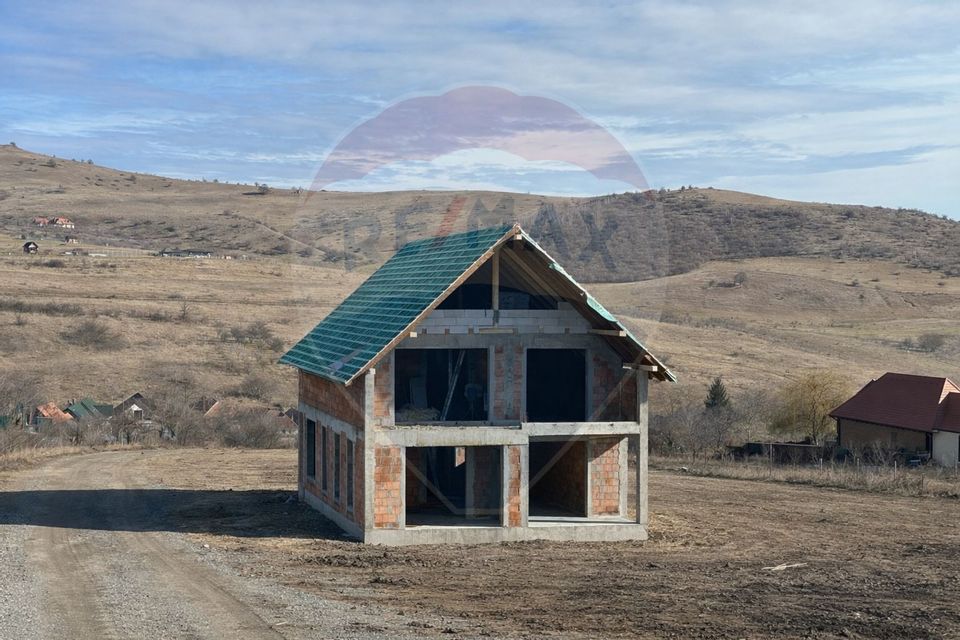 NOU! Casa individuala de vanzare in Salicea! 145 MP, 900 MP Teren