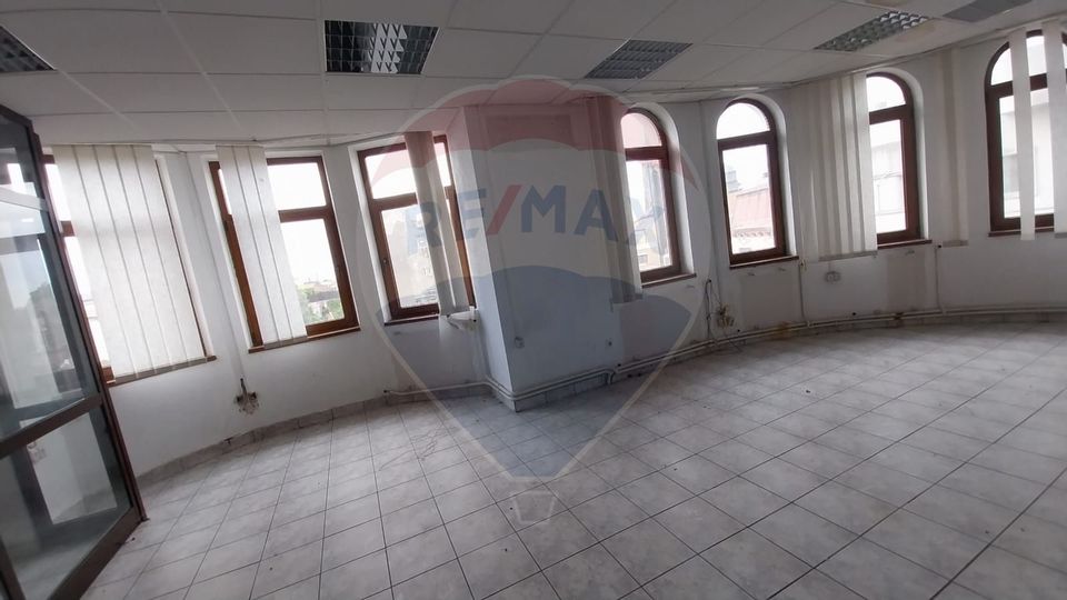 806sq.m Office Space for rent, P-ta Ovidiu area