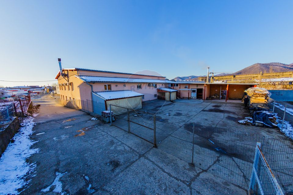 HALA  VANZARE de 1,100mp in Baia Mare- LOCATIE RENOVATǍ