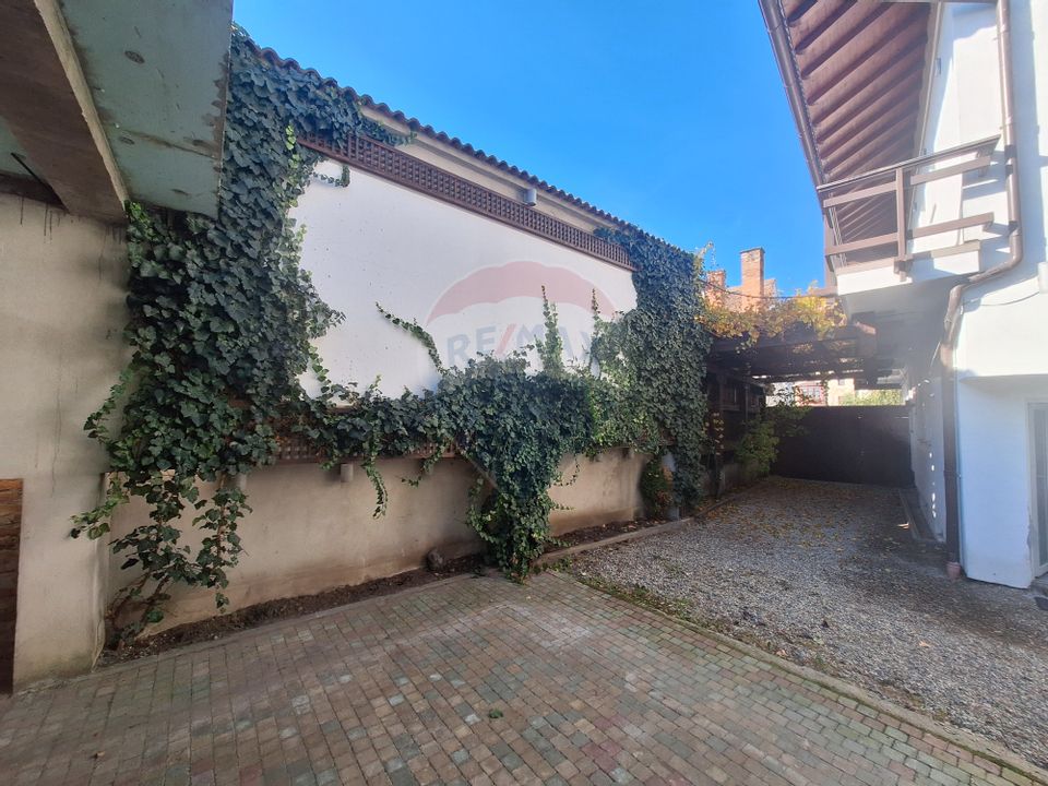 5 room Apartment for sale, Turnisor area