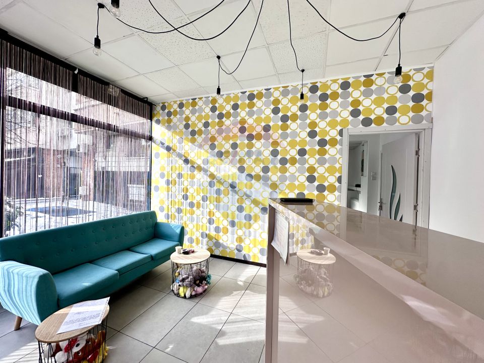 55.75sq.m Commercial Space for rent, Mosilor area