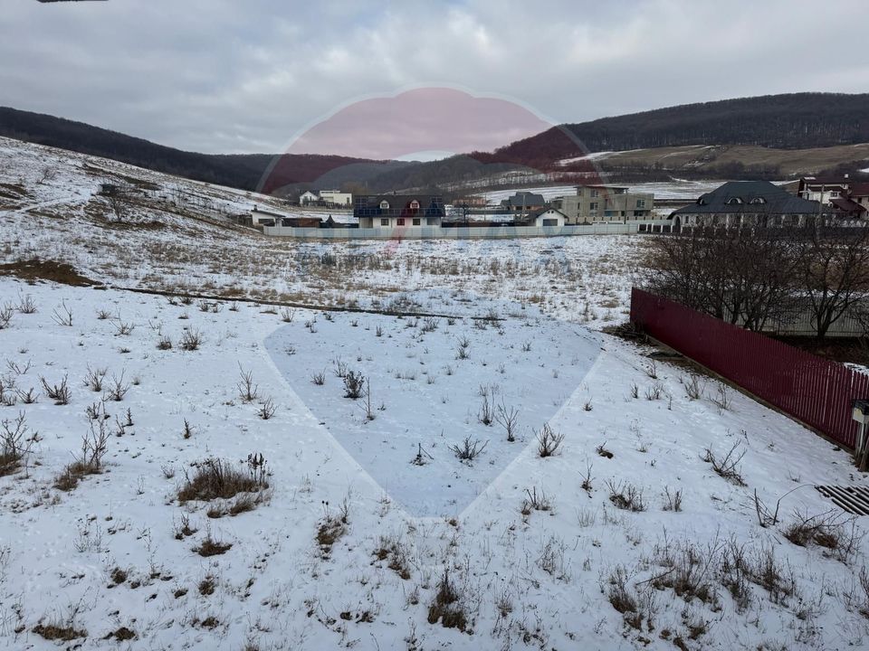 8 room House / Villa for sale, Darmanesti area