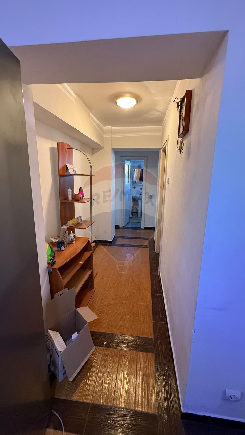 Apartament cu 4 camere de vânzare și boxă 12 mp zonă Ultracentrală