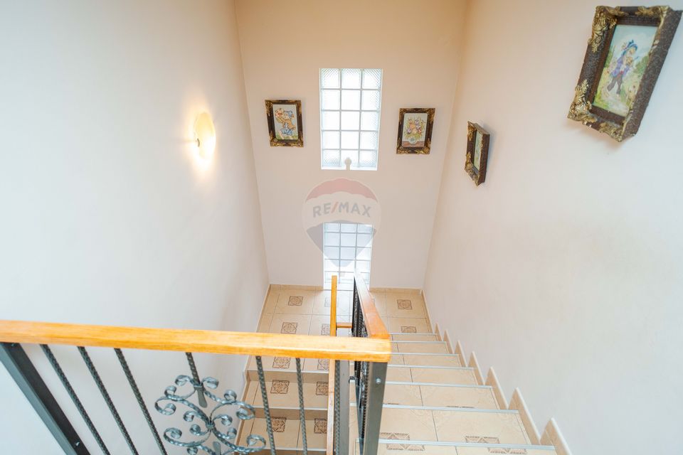 7 room House / Villa for sale