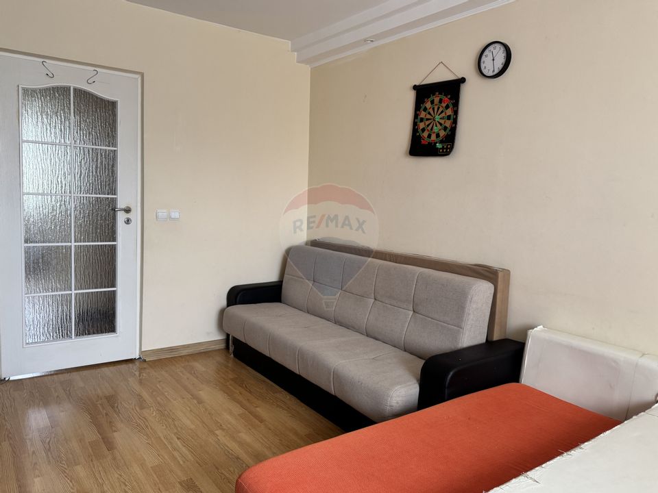 De Vanzare Apartament 4 camere - Ultra Central (orientare N-S)