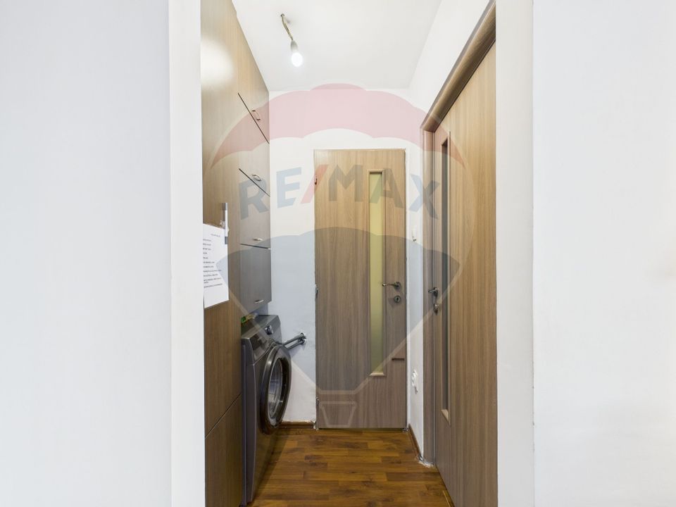 Apartament cu 3 camere de vânzare în zona Ferentari
