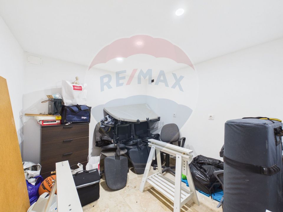 100sq.m Commercial Space for rent, Stirbei Voda area