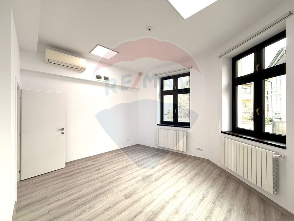 100sq.m Commercial Space for rent, P-ta Victoriei area