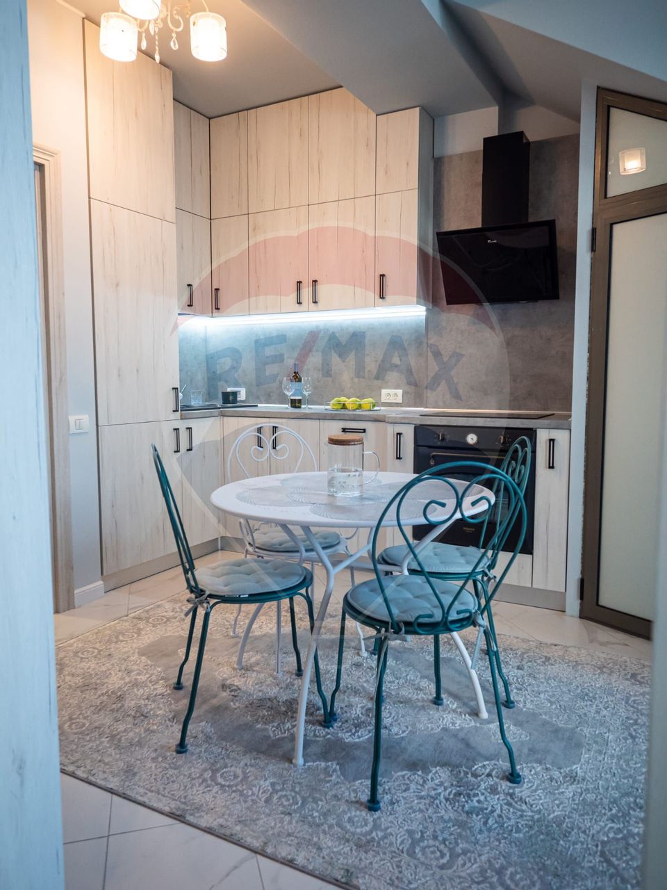 5 room House / Villa for sale, Central area