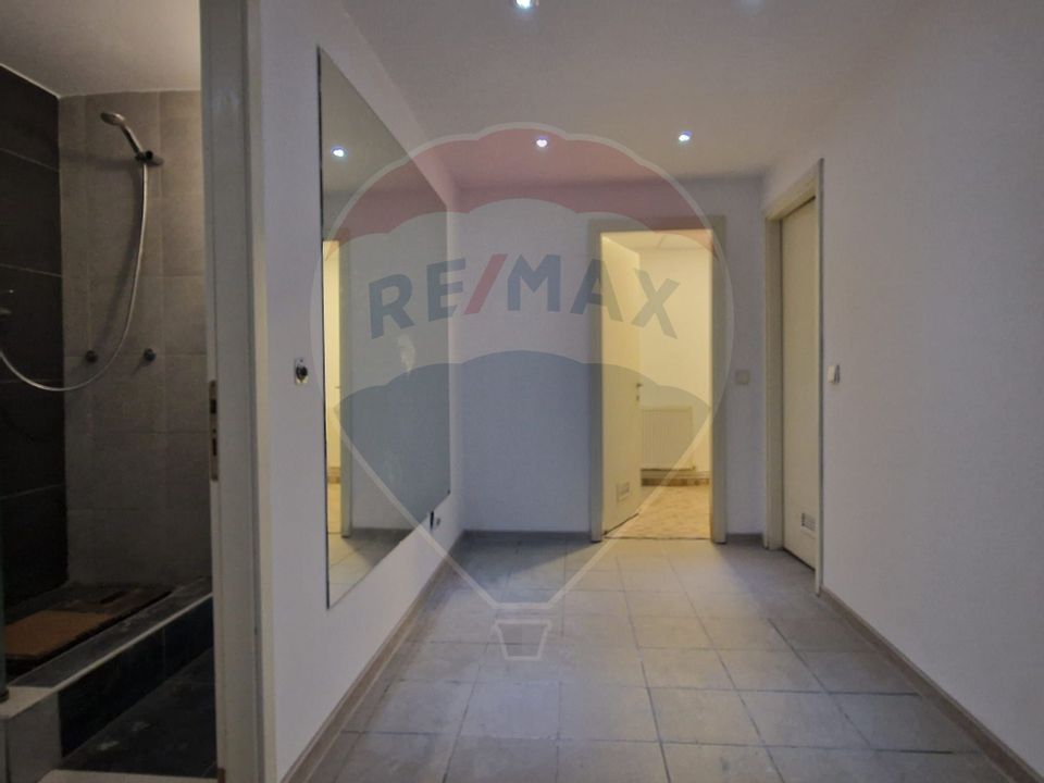 De inchiriat spatiu comercial 88 mp zona Centrul Civic