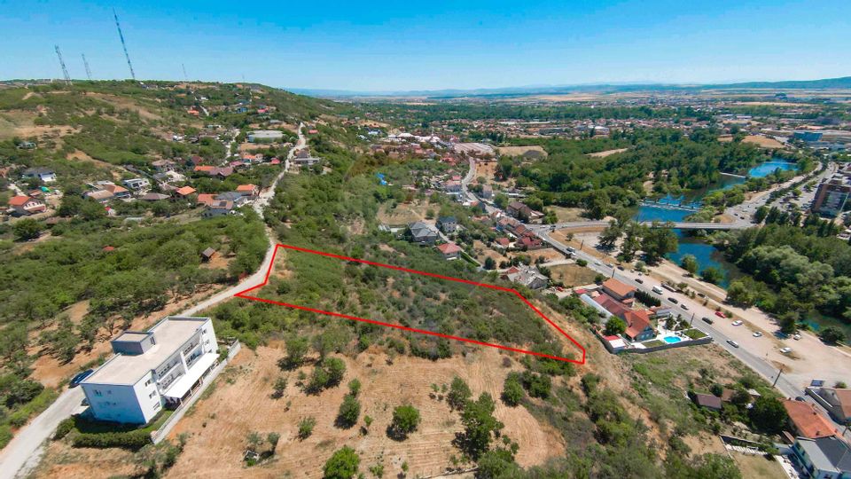 De vânzare Teren în Oradea, cu panoramă, 4506 mp, zona Dealuri