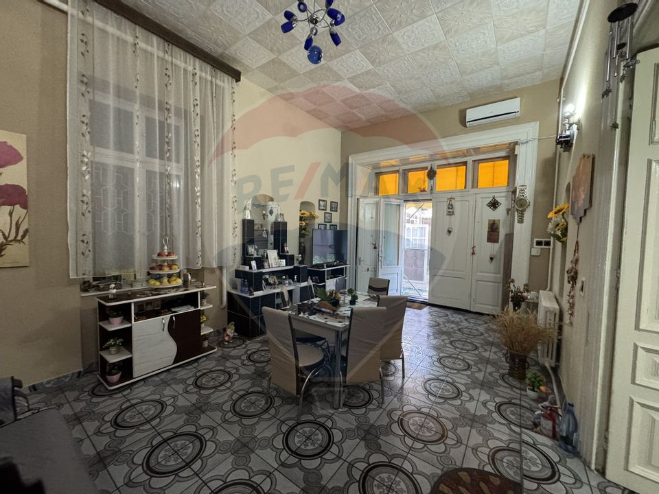 7 room House / Villa for sale, Ultracentral area