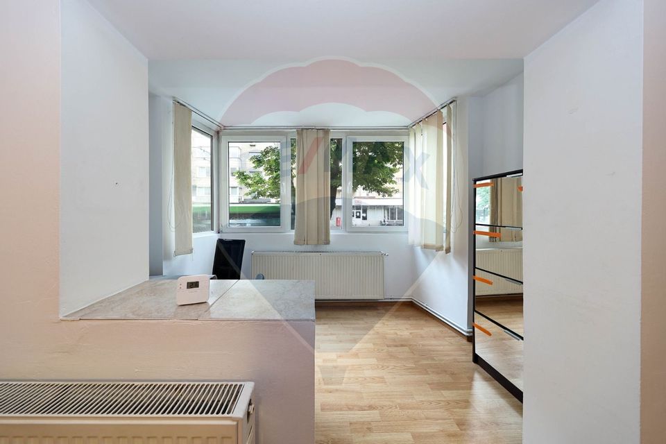 Locuintă sau afacere! Bld. Grivitei, 2 camere