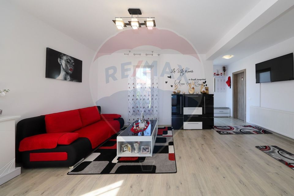 Vila mobilata modern, piscina, zona de interes Ghimbav!