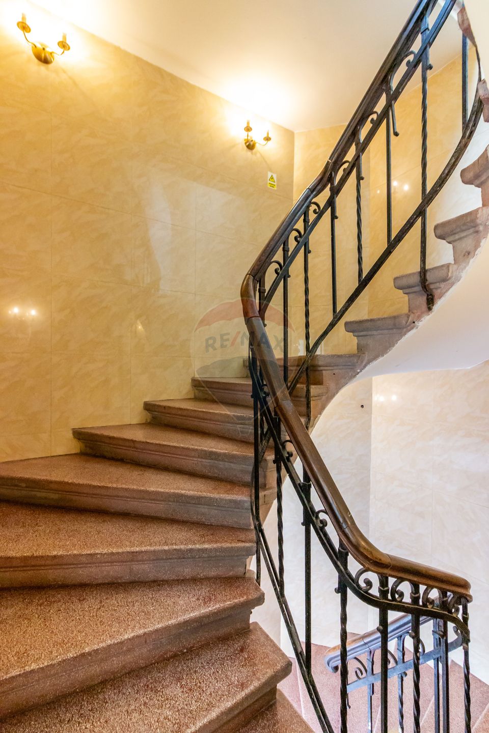 259sq.m Office Space for rent, P-ta Sfanta Vineri area