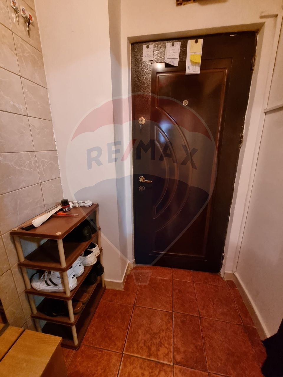 APARTAMENT 2 CAMERE DE VANZARE- NEMOBILAT