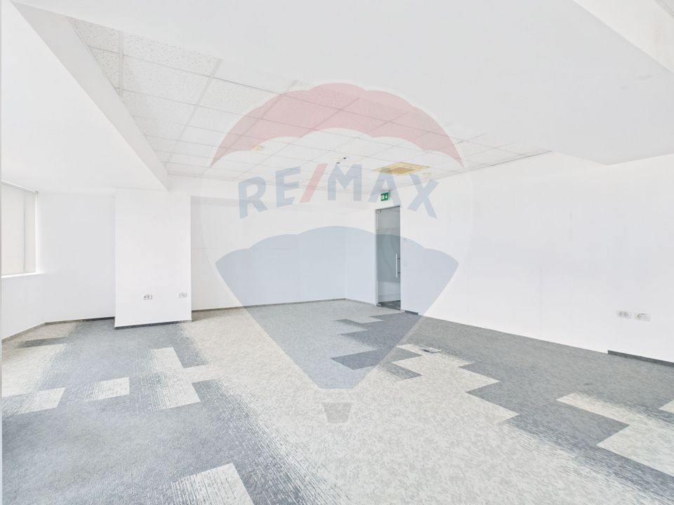 100sq.m Office Space for rent, Baneasa area