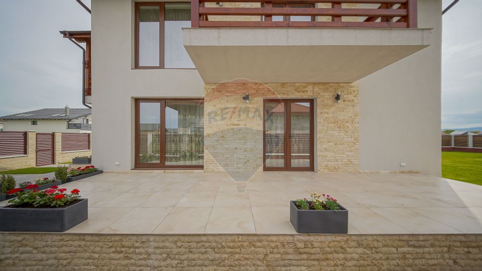 - REZERVAT- Casă Harman - Constructie 2025