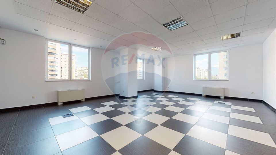120sq.m Office Space for rent, Central area