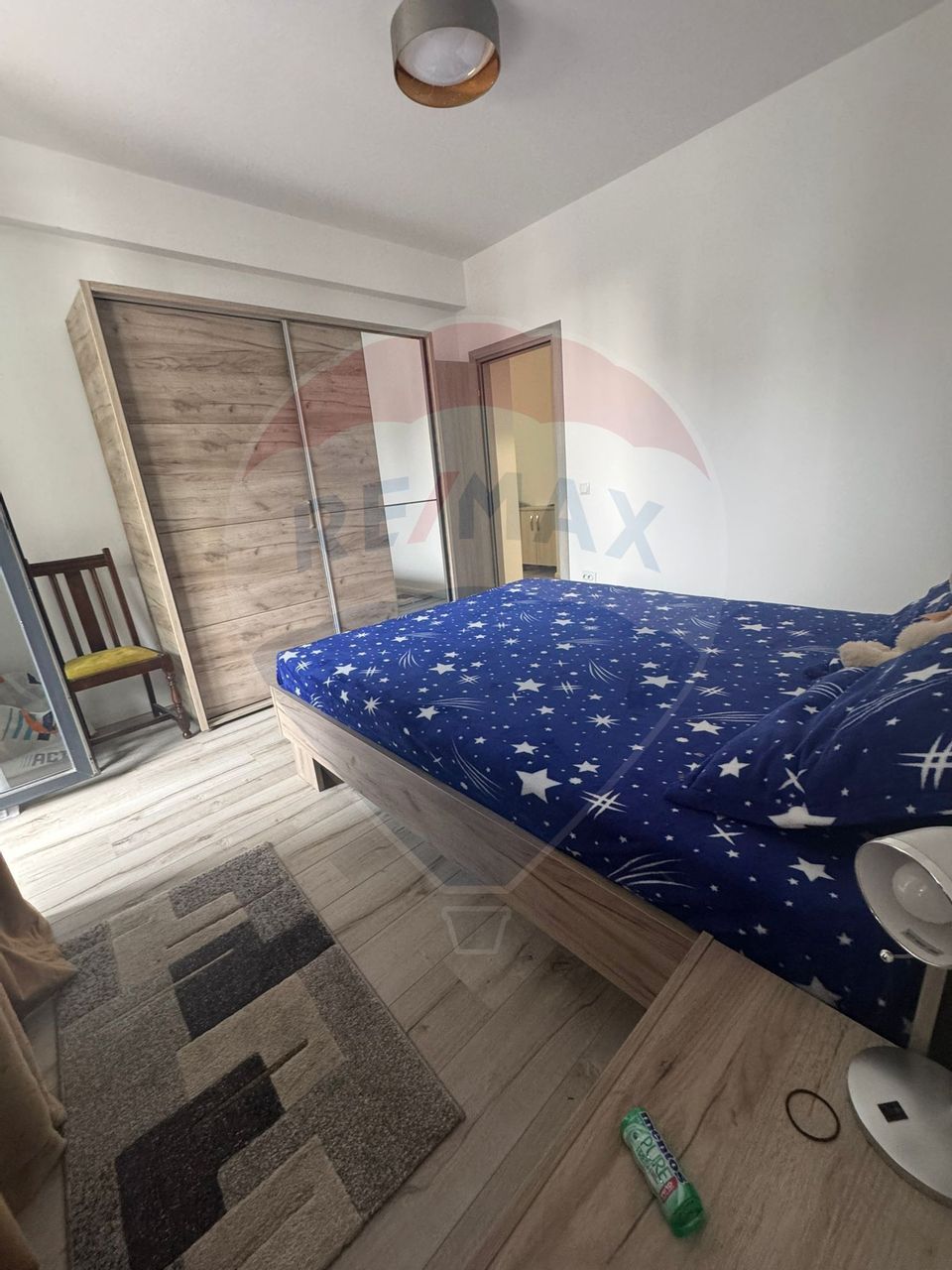 2 camere de închiriat, bloc nou, zonă centrală, etaj 1