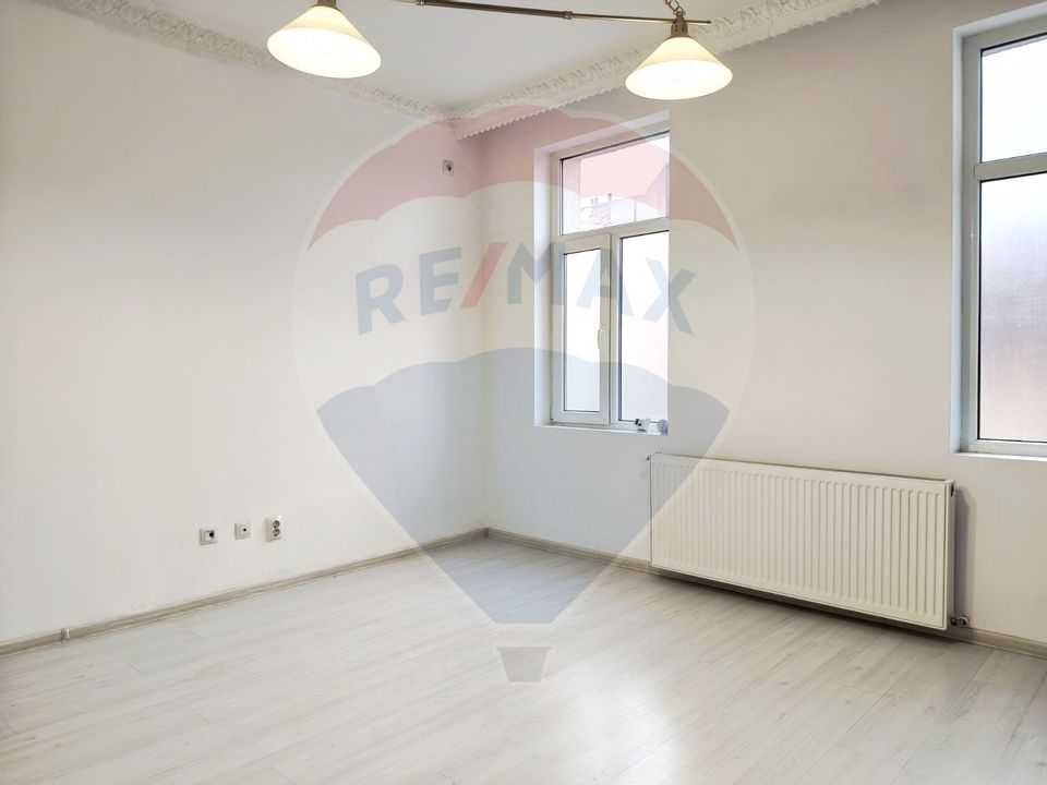 6 room House / Villa for rent, Dacia area