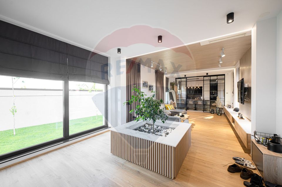 8 room House / Villa for sale