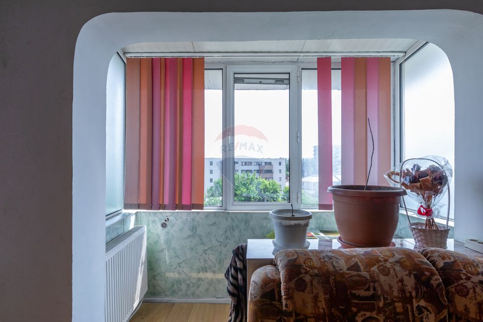 Apartament 3 camere decomandate – Strada Bicaz, zona Narcisa