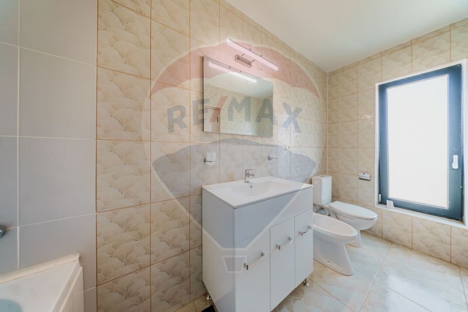 Casa tip duplex de inchiriat in Via Carmina