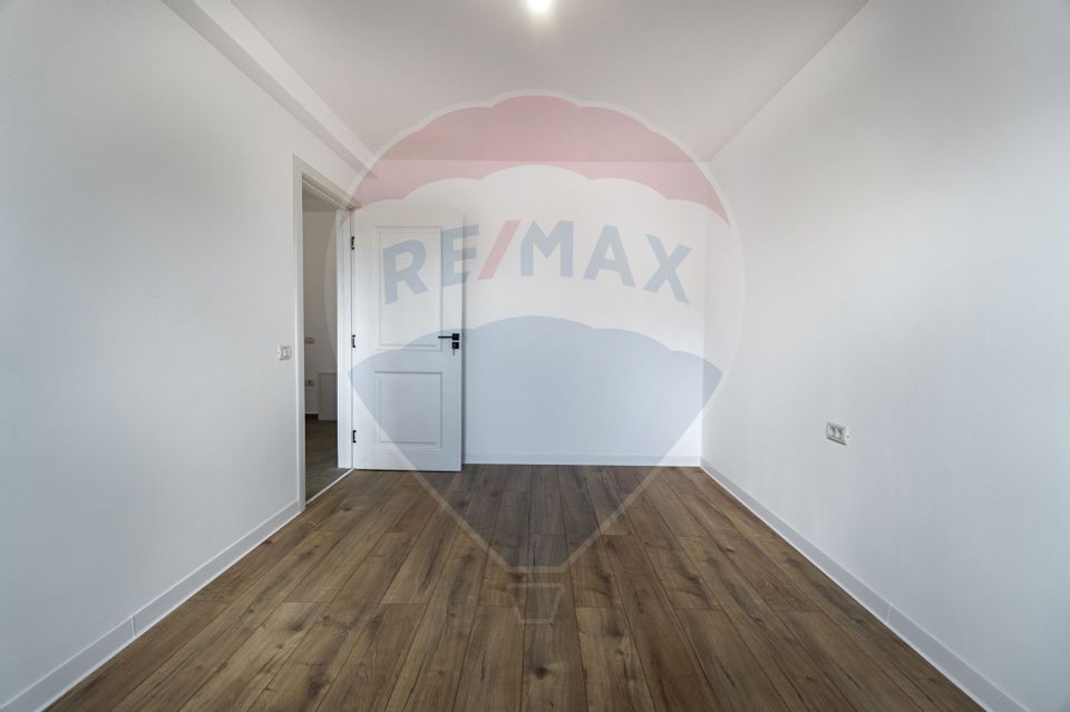 4 room House / Villa for sale