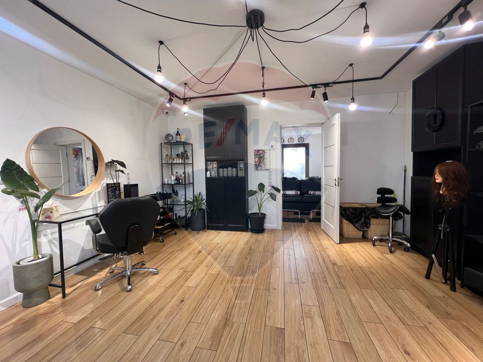 12 room House / Villa for sale, Decebal area