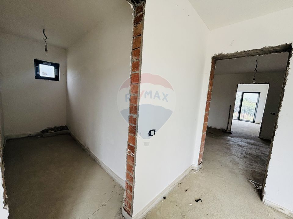 8 room House / Villa for sale