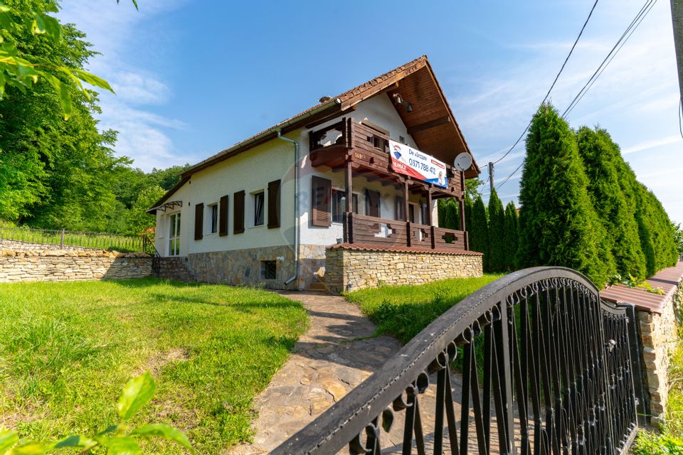 5 room House / Villa for sale