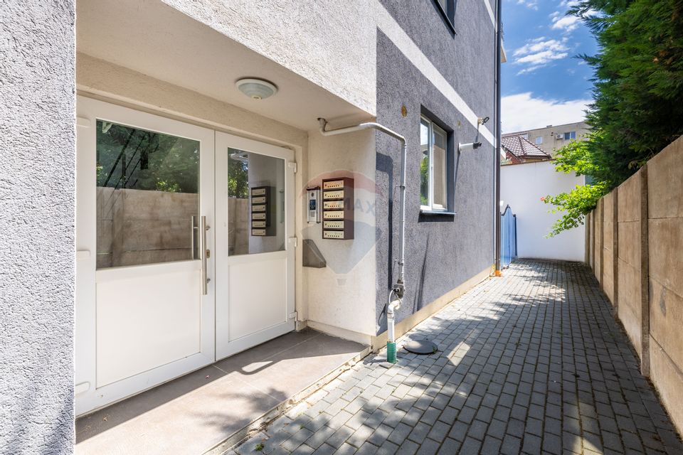 Apartament cu 2 camere de închiriat în zona Micalaca