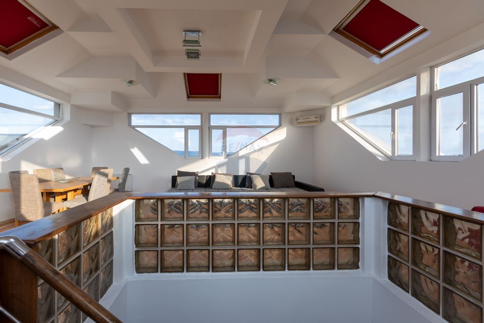 Apartament tip duplex cu 3 camere de vânzare în zona Ultracentral