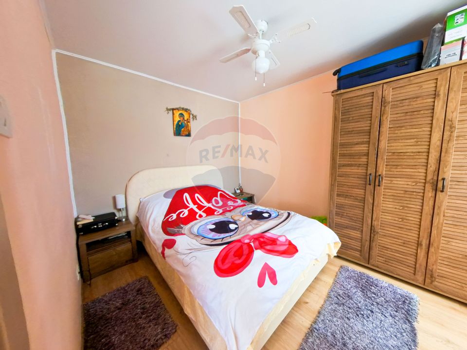 de vanzare apartament cu 3 camere - Calea Sagului